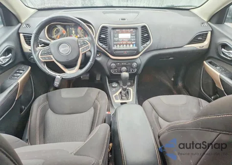 2017 Jeep Cherokee Latitude z USA, uszkodzony, nr VIN 1C4PJMCS7HW612902